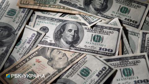 Міжбанк закрився подальшим падінням курсу долара