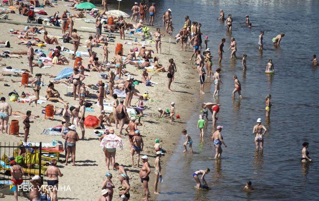 У Києві дозволили купатися на 9 пляжах: список