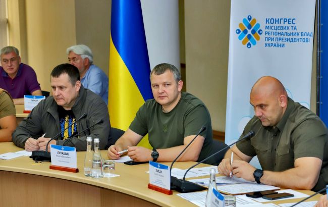 У Дніпрі провели регіональне засідання конгресу при президентові