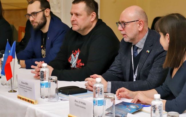 До Дніпра приїхали чеські урядовці обговорити бізнес-проекти та допомогу медицині