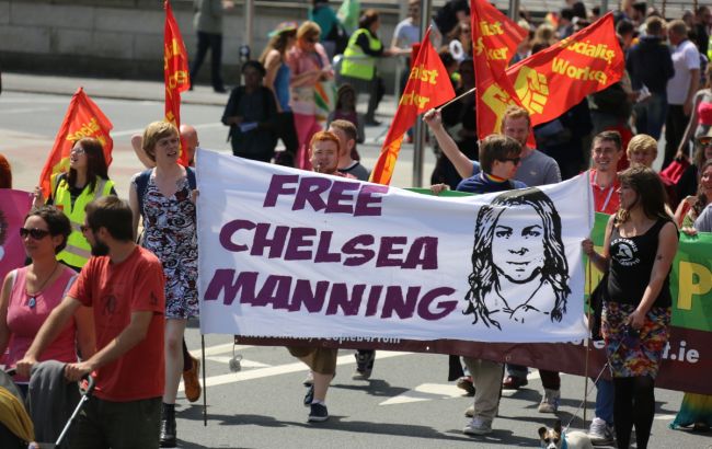 Обама зменшив термін покарання інформатору WikiLeaks Меннінг