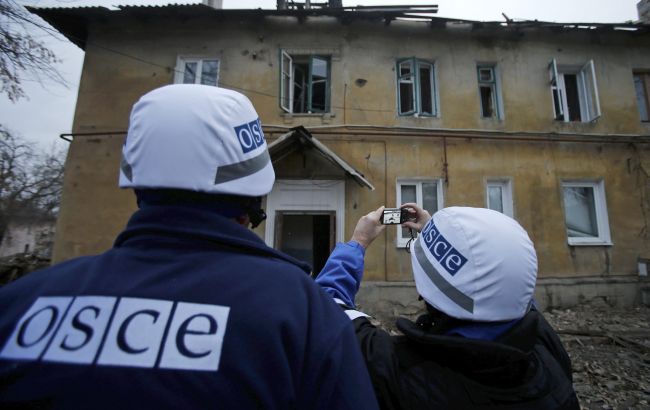 ОБСЄ зафіксувала порушення перемир'я в донецькому аеропорту та під Маріуполем