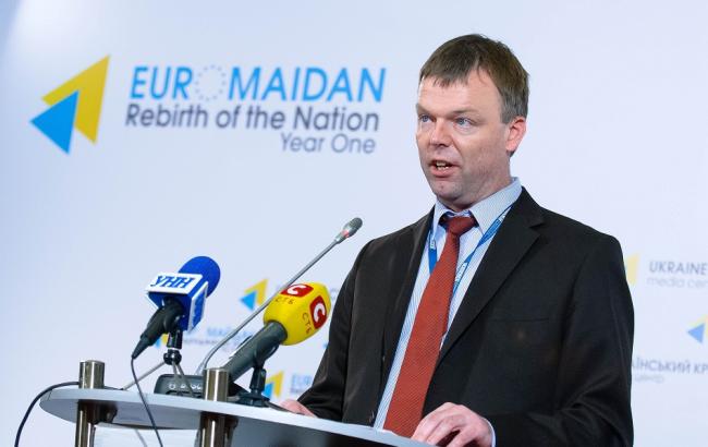 Хуг має намір відвідати Донбас 13-17 лютого