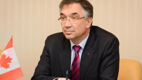 "Сочувствуют себе": посол Канады заявил, что украинцы живут лучше, чем показывает статистика