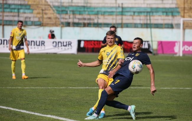 "Рух" вдома поступився "Металісту". Матч УПЛ тричі переривали сирени повітряної тривоги