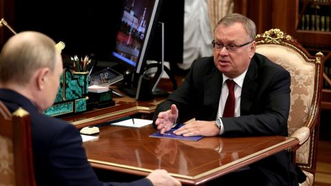 У Росії заявили, що "переживуть" відключення від SWIFT