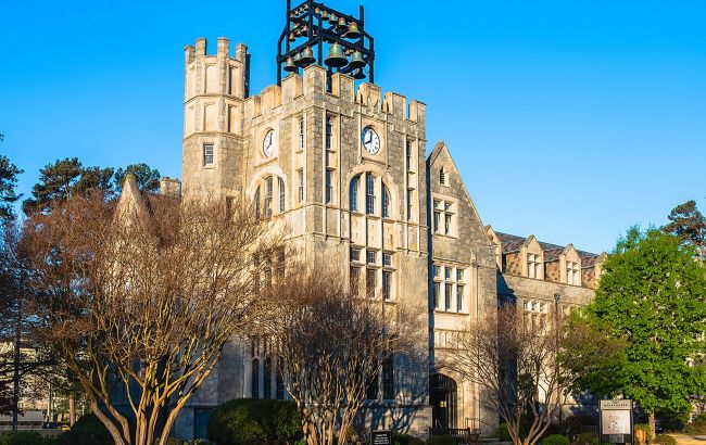 Человечество оставило "завещание" для 8113 года: что спрятали в крипте цивилизации