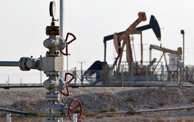 Цена нефти Brent поднялась выше 49 долл./барр