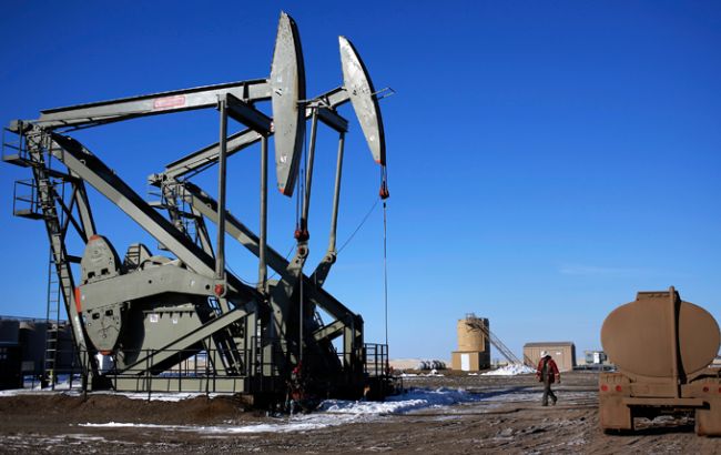 Нефть Brent торгуется около 45 долларов за баррель