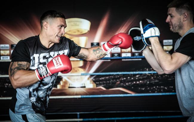 Усик - Бріедіс: онлайн трансляція