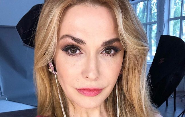 "Как сестры": Ольга Сумская зачаровала сеть фото с красавицей дочерью