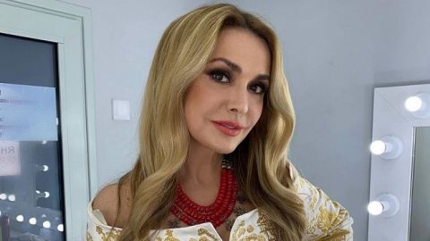 "Почти не изменились": Ольга Сумская очаровала детскими фото с сестрой Натальей