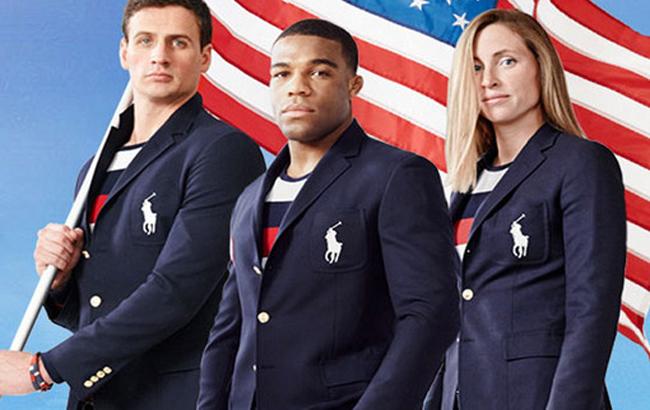 Не вір очам своїм: збірна США їде на Олімпіаду в уніформі з російським триколором