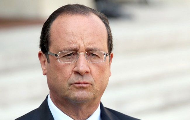 Проект резолюции об импичменте президенту Олланду передали в Елисейский дворец