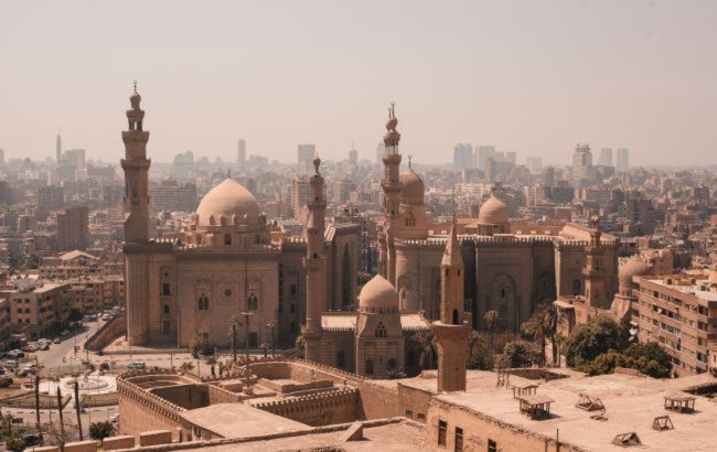 З початку серпня скасовується заборона на туристичні польоти до Єгипту для росіян