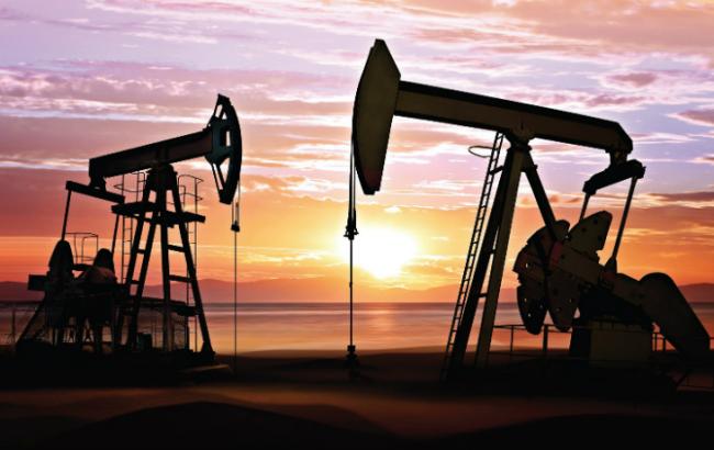 Ціна нафтової корзини ОПЕК опустилася нижче 52 дол. за барель