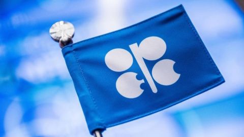 ОПЕК+ планирует увеличить объем сокращения добычи нефти из-за коронавируса