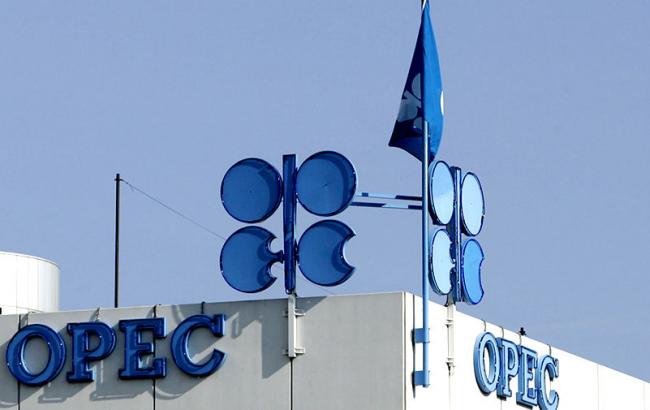 Россия отказалась сокращать объемы добычи нефти по просьбе ОПЕК, - Reuters