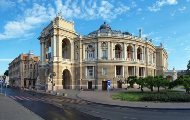 Пляжі та архітектура. Українське місто увійшло до престижного британського рейтингу для поїздок у 2022 році