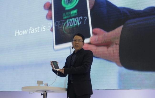 Представлен смартфон, который заряжается за 15 минут