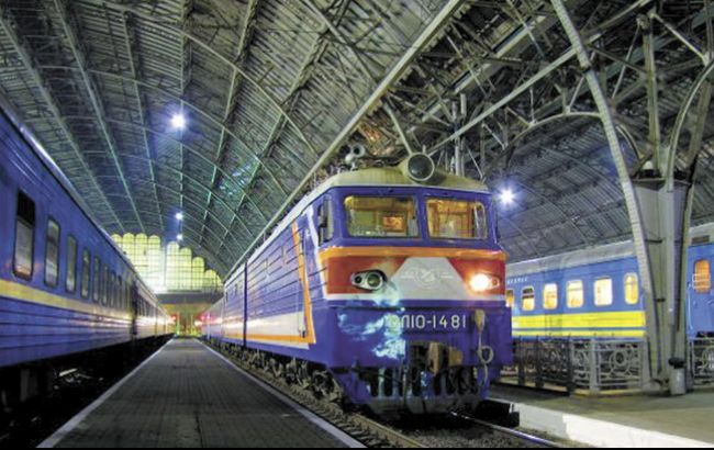 На Пасху "Укрзализныця" назначила 9 дополнительных поездов