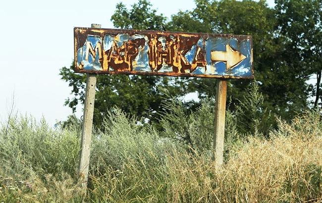 Боевики обстреляли Марьинку, повреждены дома мирных жителей, - полиция