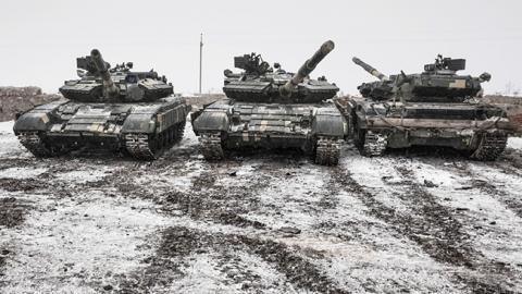 "Не можна Донецьк рубати": корінний донеччанин і доброволець розповів, як на початку війни жителі охороняли місто