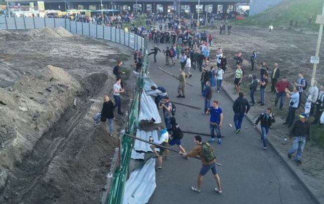 Бійка на Осокорках. Опубліковано відео