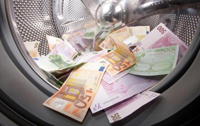 Швейцария стала одной из главных стран для отмывания денег из РФ, - расследование