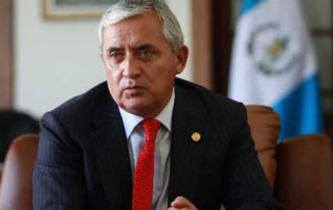 Президента Гватемалы обвиняют в коррупции
