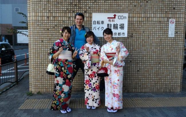 Житель Кременчуга снял клип в японском городе Осаке