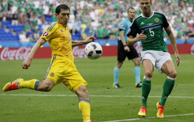 Яценюк после поражения украинской сборной порекомендовал ребятам "держаться"