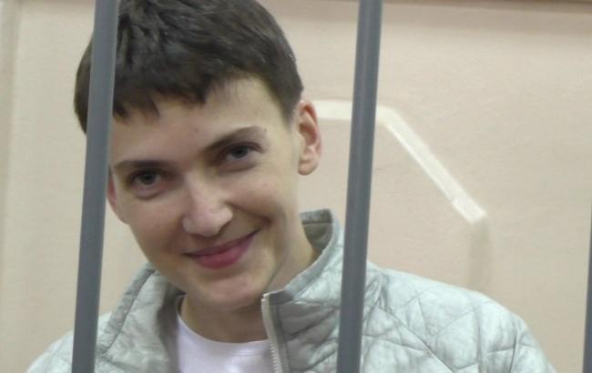 "Типичная бандеровка": оглашая приговор Савченко, судья смешил и выгонял из зала украинцев