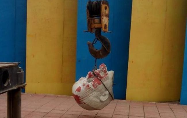 У Лисичанську демонтували пам'ятник Леніну