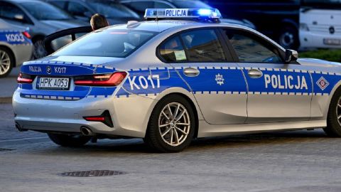 У Варшаві група українців знімала в банкоматах чужі гроші, використовуючи коди BLIK