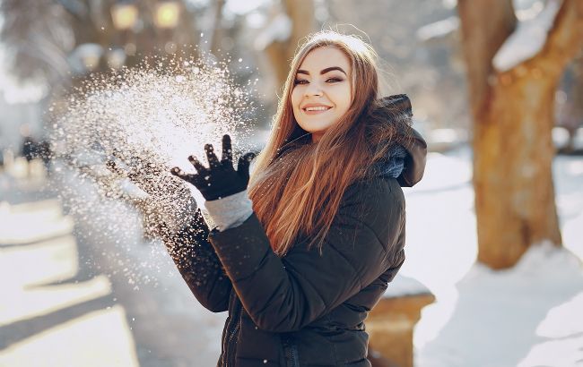 Финал года будет удачным: кому из знаков Зодиака откроются все двери в декабре 2025