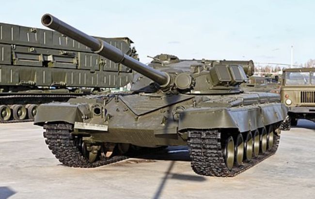 Знищили російський танк. Залужний показав роботу військових на фронті