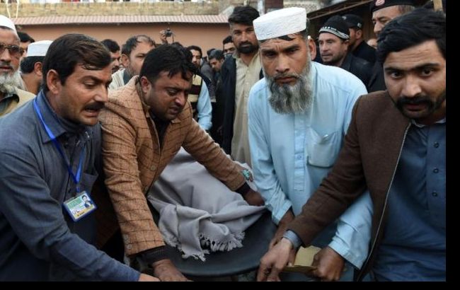 В Афганистане террорист-смертник подорвал себя возле тренировочного центра полиции