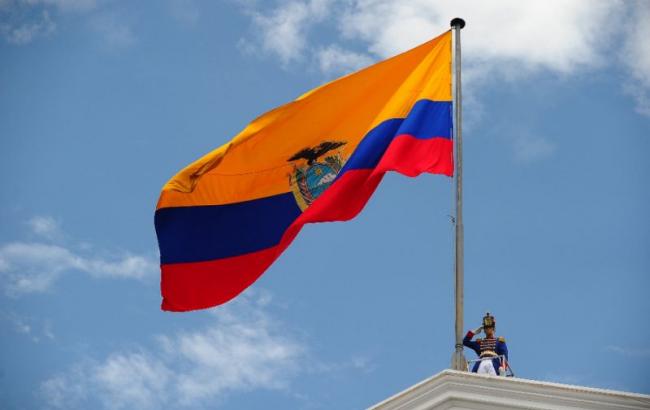 В результате аварии пассажирского автобуса в Эквадоре погибли 22 человека