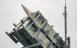 Дефіцитний Patriot: чому світу бракує PAC-3 і чи може їх замінити українська ракета