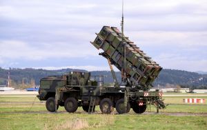 У Німеччині зафіксували невідомі дрони над базою, де ремонтують Patriot, - ЗМІ
