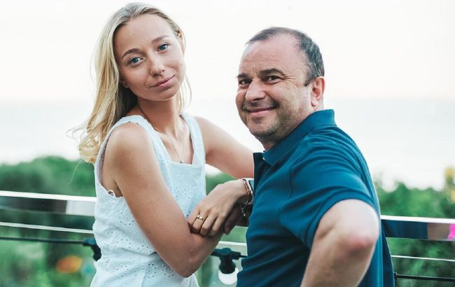 Такие счастливые: Виктор Павлик поделился фото с дня рождения молодой жены