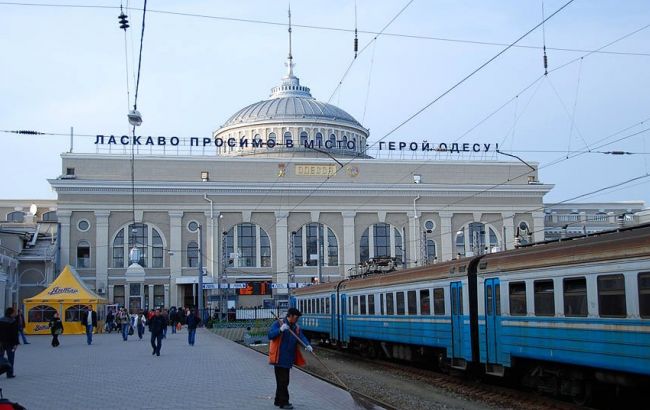 Одеська залізниця планує подовжити платформи через збільшення кількості пасажирів