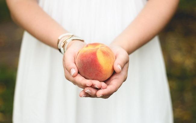 Персики: вчені розповіли топ-7 корисних властивостей цього фрукта