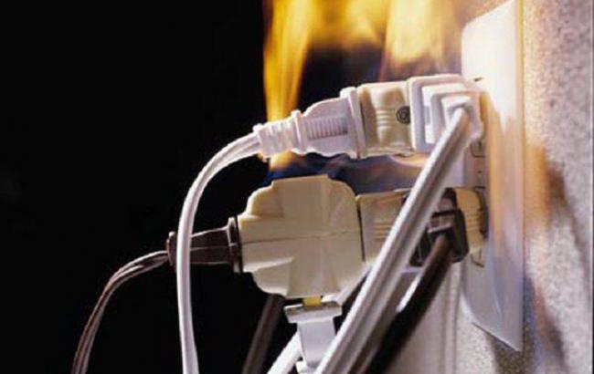 У Харкові в результаті пожежі в багатоквартирному будинку загинула жінка