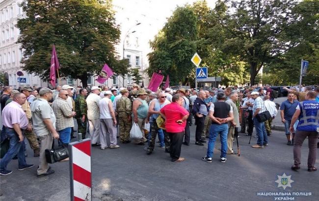 В Киеве в центре затруднено движение транспорта в связи с митингом