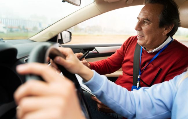 Как правильно выбрать автошколу: советы известного инструктора