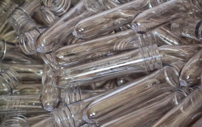 Ученые хотят скармливать гусеницам полиэтиленовый мусор