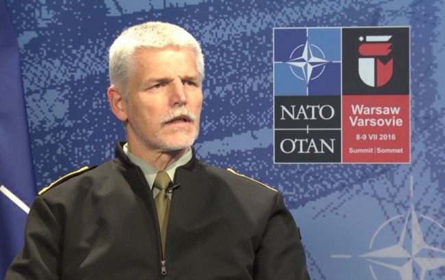 Глава військового комітету НАТО: Альянс відповідає на агресію РФ в Україні і в Сирії