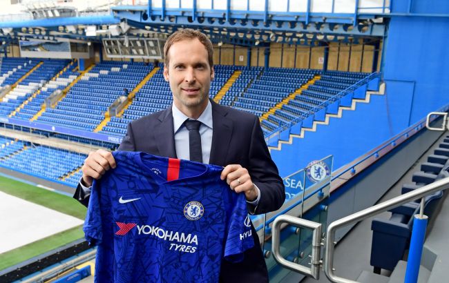 Нові боси "Челсі" вижили з менеджменту легендарного воротаря